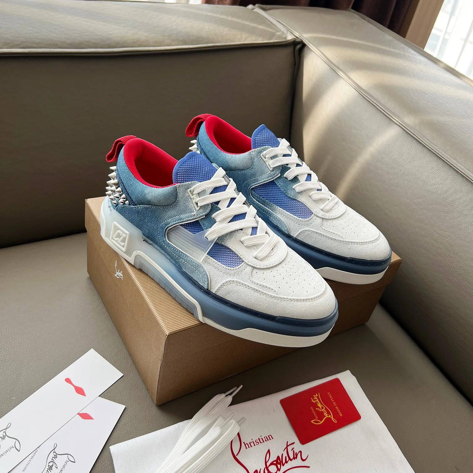 Men's clothing and shoes 💰700! 🌹🌹🌹̋Wang Junkai Yang Mi Xu Kai Zhang Jingyi Ding Chengxin Chen Muchi Wang Ziyi Same style Christian Louboutin 2024 [New product] ASTROLOUBI unisex thick-soled sports shoes red-soled shoes are a perfect fusion of fashion and sports. The fabric is made of imported high-quality washed denim, and the surface is computer printed, and the back is decorated with classic rivets. The interior is blended with a knitted tongue for added durability, breathability and quick-drying comfort. The outsole is made of a combination of EVA foam and imported rubber, and the colorful CL iconic letters on the side of the outsole show the brand's unique style. It is a ceiling-level comfortable skate shoe! ! ! Multiple colors available, women’s sizes 35--40, men’s sizes 39--44 (45 customized)